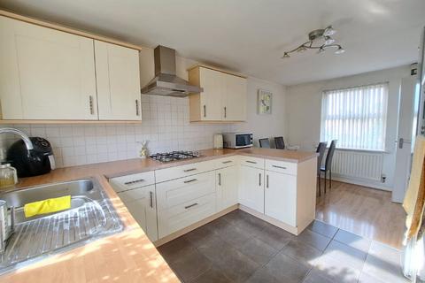 4 bedroom detached house for sale, Princes Way, Oldbury