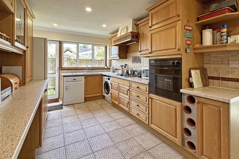 Callanish Blacksmiths Lane, Lower Moor, Pershore, WR10 2PA