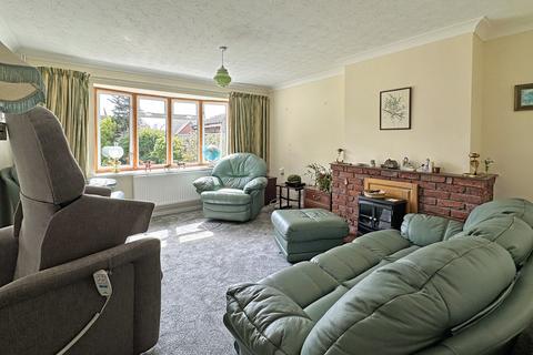 Callanish Blacksmiths Lane, Lower Moor, Pershore, WR10 2PA