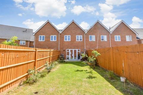 3 bedroom terraced house for sale, Maccowan Avenue, Snodland, Kent