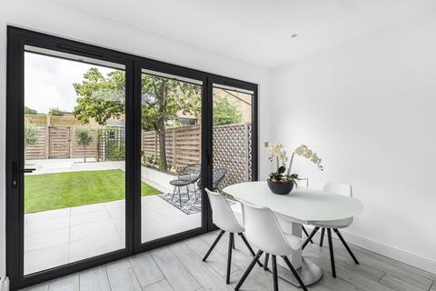 Flat 1, 153 Trinity Road, London, SW17 7HJ