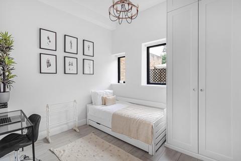 Flat 1, 153 Trinity Road, London, SW17 7HJ