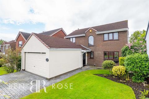 4 bedroom detached house for sale, Pear Tree Avenue, Coppull, Chorley