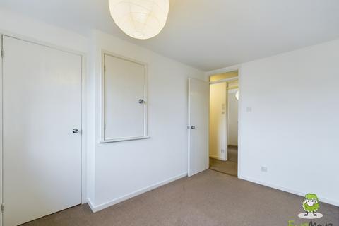 21 Alderwood, Chineham, Basingstoke, RG24 8TU