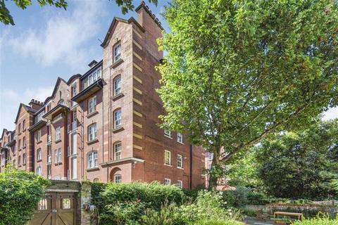 3 bedroom flat for sale, Beaufort Street, SW3