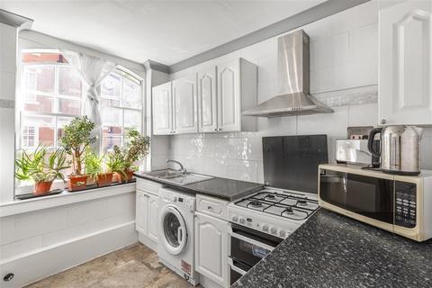 3 bedroom flat for sale, Beaufort Street, SW3