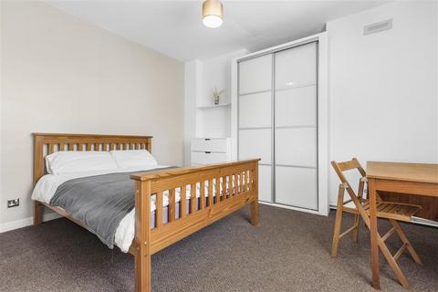 3 bedroom flat for sale, Beaufort Street, SW3