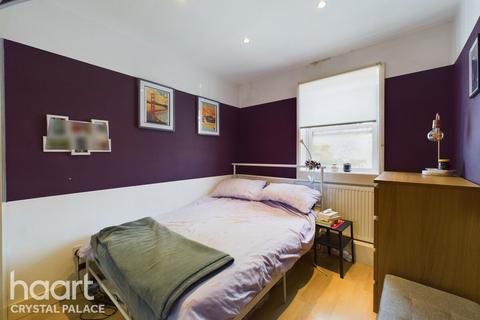 2 bedroom flat for sale, Earlsfield Road, LONDON