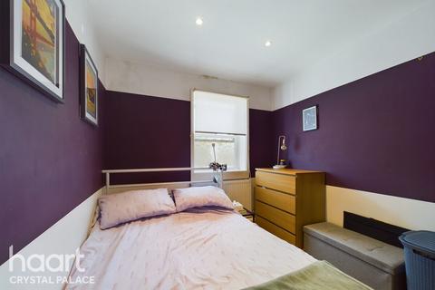 2 bedroom flat for sale, Earlsfield Road, LONDON