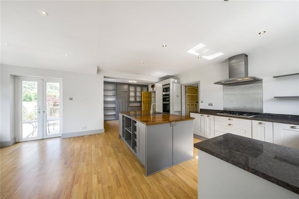 Kitchen/Family Room