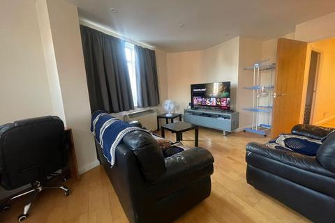 2 bedroom flat for sale, Bluepoint Court, Harrow HA1