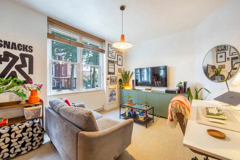 1 bedroom flat for sale, Durdans House, Royal College Street, London