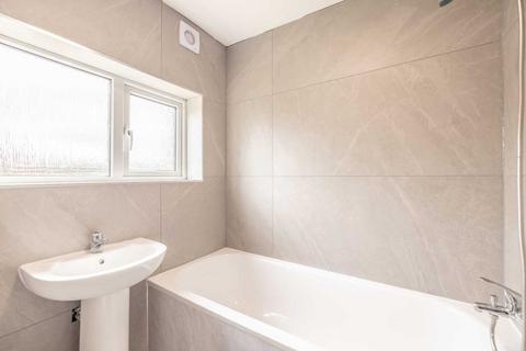 6 Bingham Road, Burnham, Slough, SL1 7ED