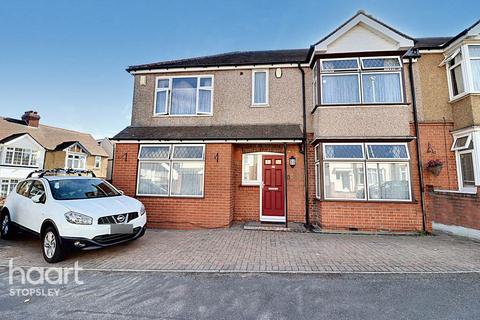 4 bedroom semi-detached house for sale, Norfolk Road, Luton