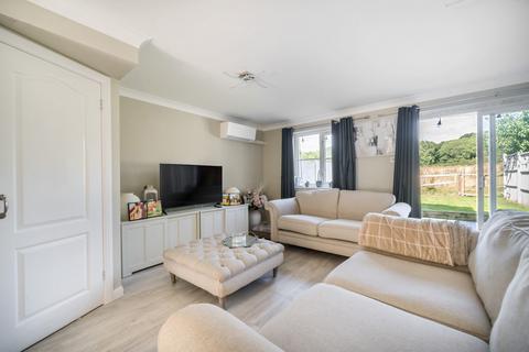 2 Leaside, Northchapel, Petworth, GU28 9HD