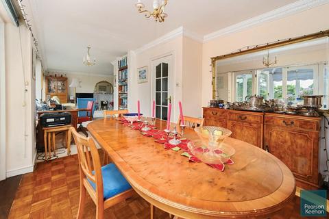 4 bedroom house for sale, Shirley Drive, Hove