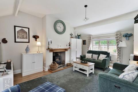 3 bedroom cottage for sale, Oaklands Court, Docklow