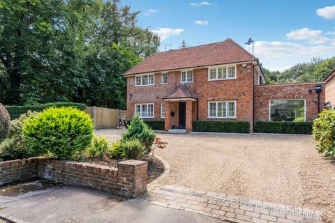 101 Amersham Road, Beaconsfield, HP9 2EH