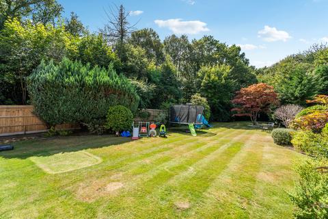 101 Amersham Road, Beaconsfield, HP9 2EH