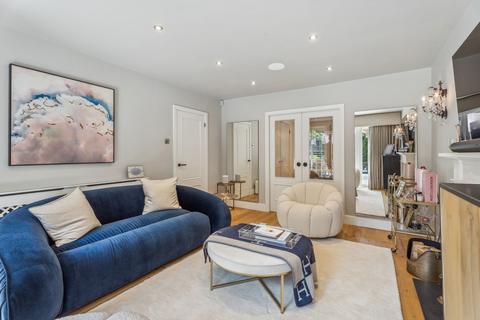 101 Amersham Road, Beaconsfield, HP9 2EH