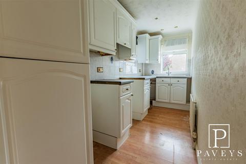 53 Camellia Crescent, Clacton-on-sea, CO16 7EU