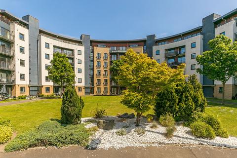 3 bedroom flat for sale, East Pilton Farm Crescent, Fettes, Edinburgh, EH5