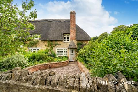 2 bedroom cottage for sale, Main Street, Cottesmore LE15