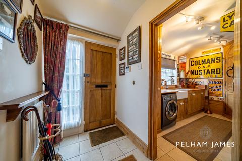 2 bedroom cottage for sale, Main Street, Cottesmore LE15