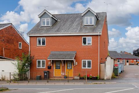 4 bedroom townhouse for sale, East Street, Crediton, EX17