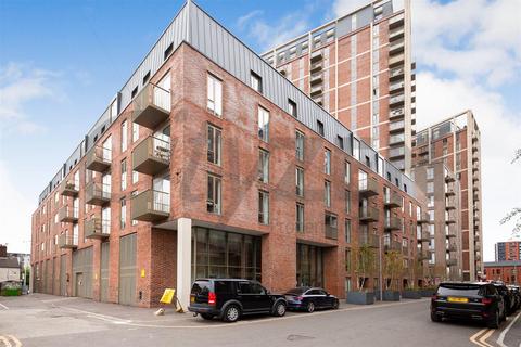 3 bedroom flat to rent, 14 Hulme Street, Salford M5