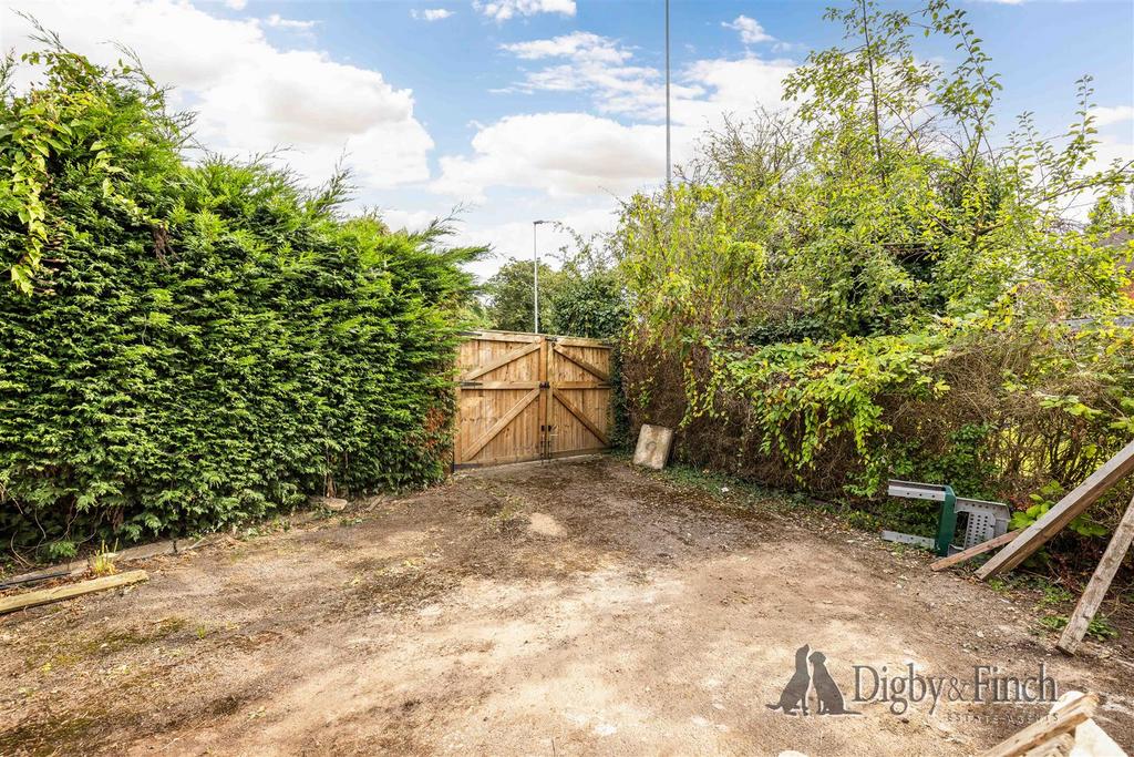120, Bingham Road Radcliffe-On-Trent, NG12 2 GT-9wa