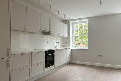 2 bedroom apartment for sale, Flat 2 Sterling Place, Broad Street, Wokingham, RG40 1AU