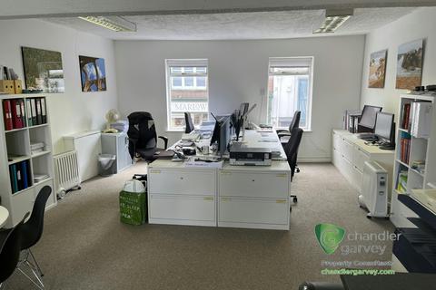 Office to rent, Marlow SL7