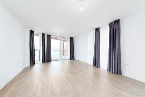 3 bedroom apartment to rent, Ossel Court, Greenwich, SE10 0TE