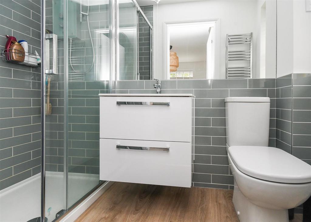 17 Crossfield Crescent - En-Suite Shower Room.jpg
