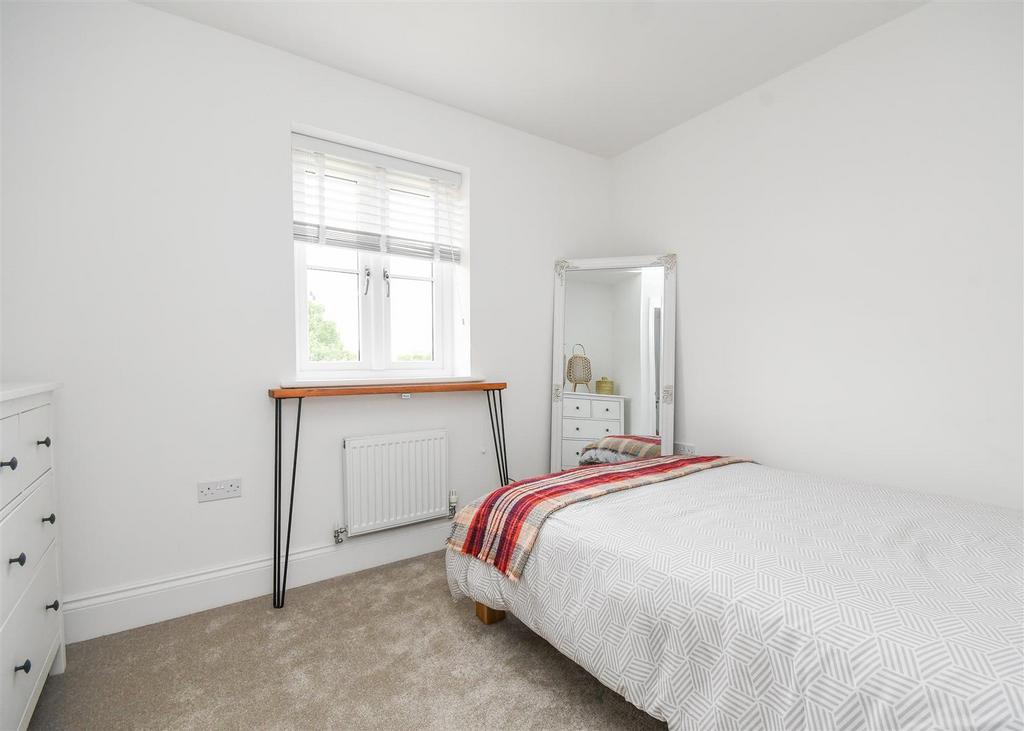 17 Crossfield Crescent - Bedroom 3.jpg