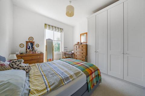 170c Stapleton Hall Road, London, N4 4QJ