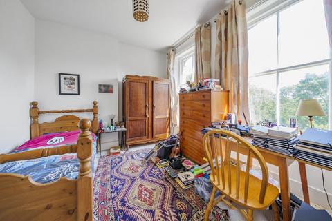 170c Stapleton Hall Road, London, N4 4QJ