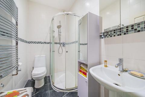 170c Stapleton Hall Road, London, N4 4QJ