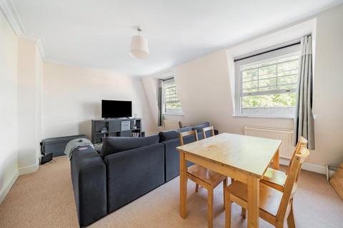 2 bedroom flat for sale, Trinity Church Square, Borough