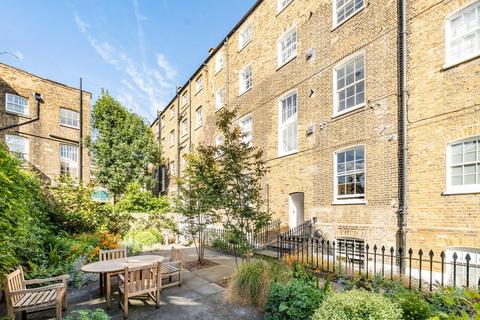 2 bedroom flat for sale, Trinity Church Square, Borough