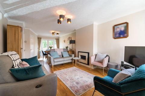 3 bedroom end of terrace house for sale, Mollington Crescent, Shirley, Solihull