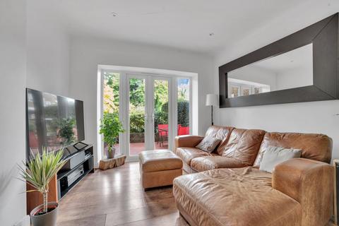 2 bedroom apartment for sale, Laleham Road, Staines-upon-Thames, TW18