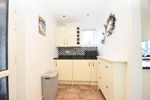 4 bedroom detached house for sale, Field Crescent, Shrewsbury