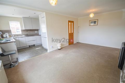 2 bedroom semi-detached bungalow for sale, Martin Rise, Eckington, Sheffield, S21