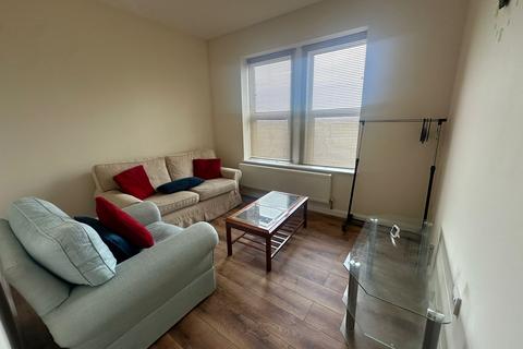 1 bedroom flat to rent, c Downs Road, Luton