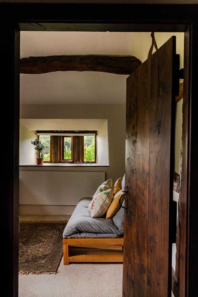 226030 - Peeres Cottages Stockport 42.jpg