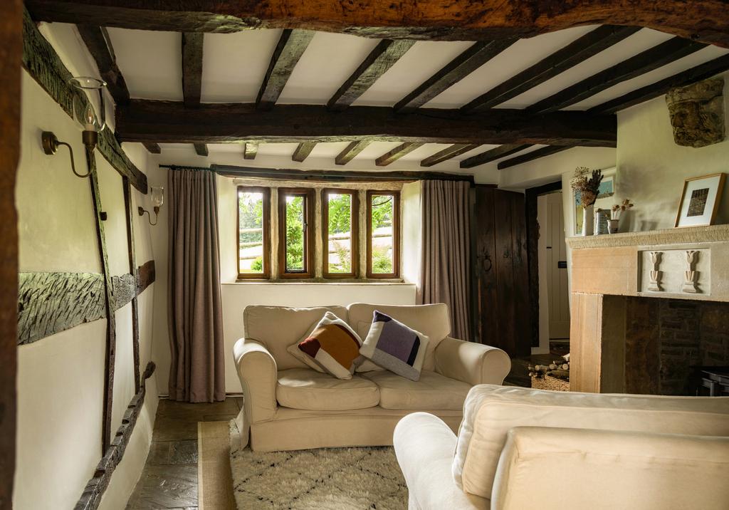 226003 - Peeres Cottages Stockport 15.jpg