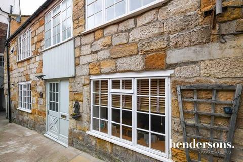 4 bedroom cottage for sale, Lees Yard, Church Street, Whitby, North Yorkshire, YO22 4BQ