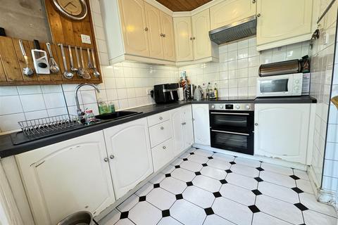 83 Appleton Avenue, Great Barr, Birmingham, B43 5LY